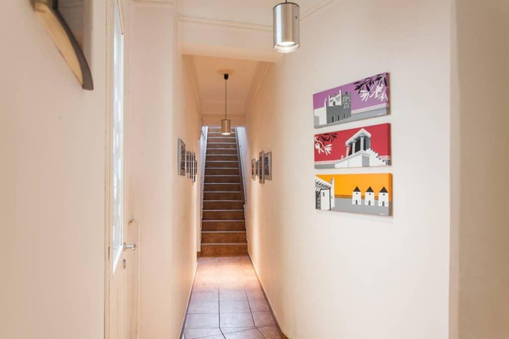 Mid Century 3 Bdr City Centre Townhouse Atenas Exterior foto